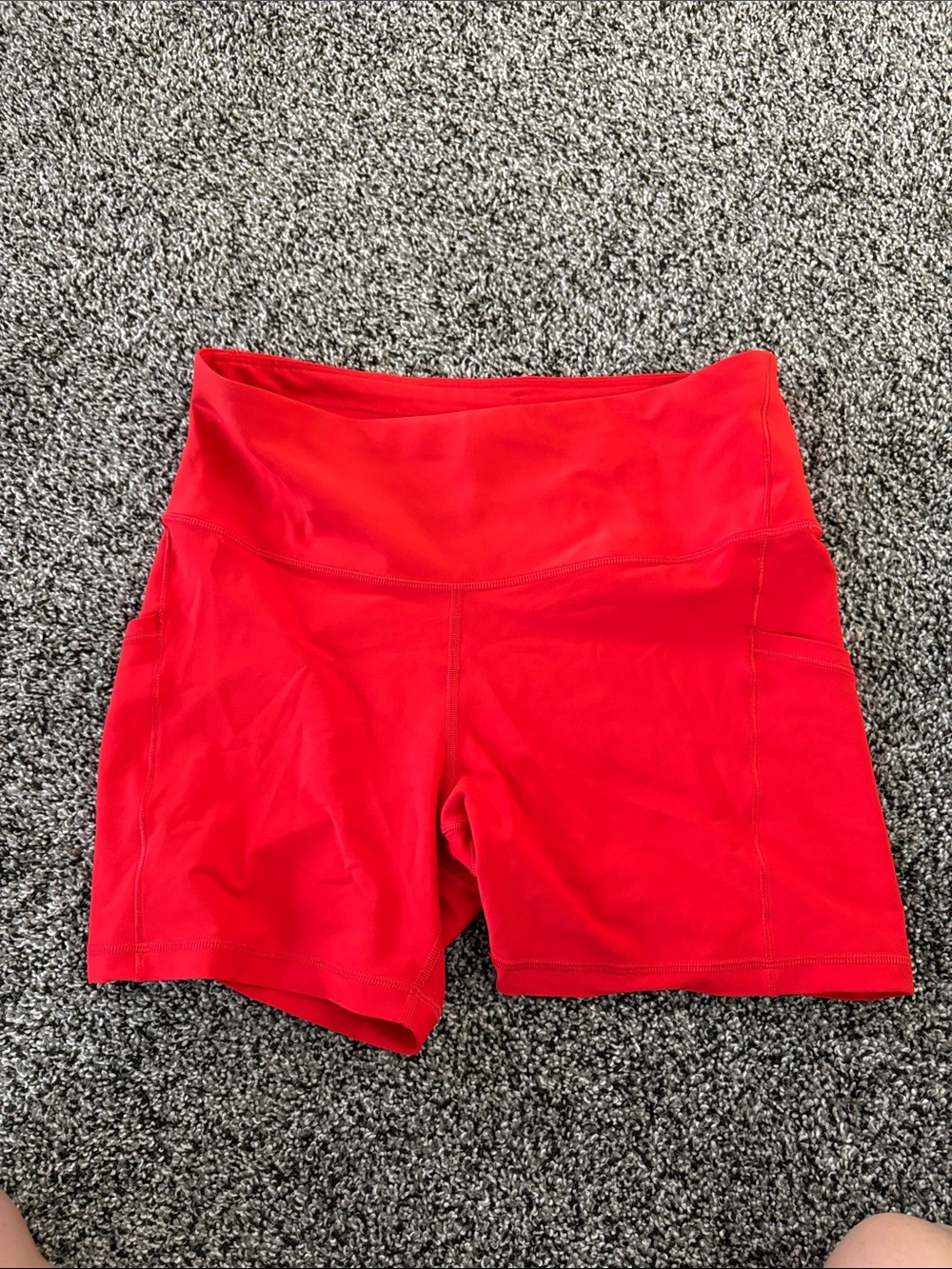 Athleta interval stash 5” shorts